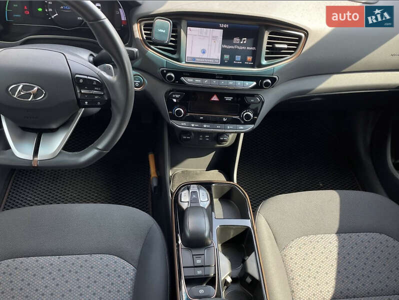Хетчбек Hyundai Ioniq 2019 в Києві фото 17 Хетчбек Hyundai Ioniq 2019 в Києві