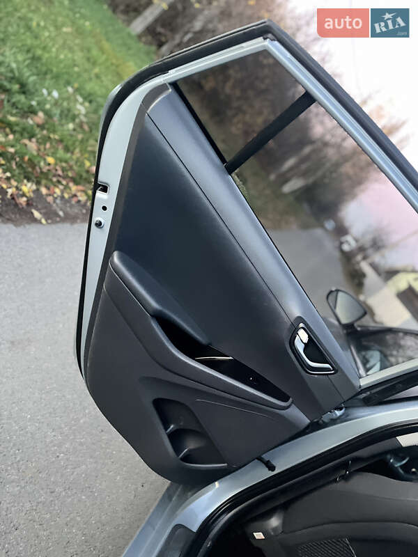 Хэтчбек Hyundai Ioniq 2016 в Владимире