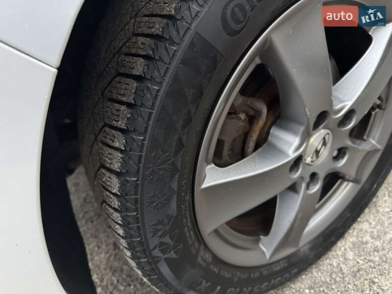 Хэтчбек Hyundai Ioniq 2018 в Тернополе фото 26 Хэтчбек Hyundai Ioniq 2018 в Тернополе