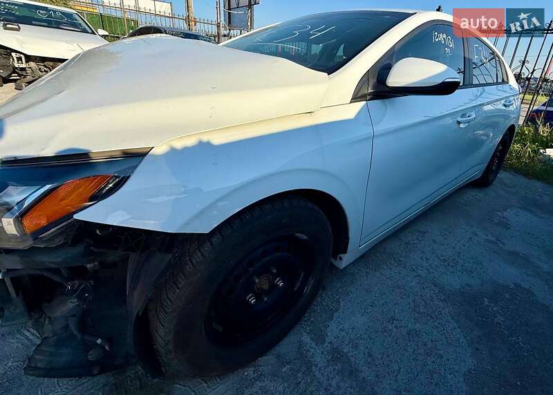 Ліфтбек Hyundai Ioniq 2021 в Києві фото 14 Ліфтбек Hyundai Ioniq 2021 в Києві