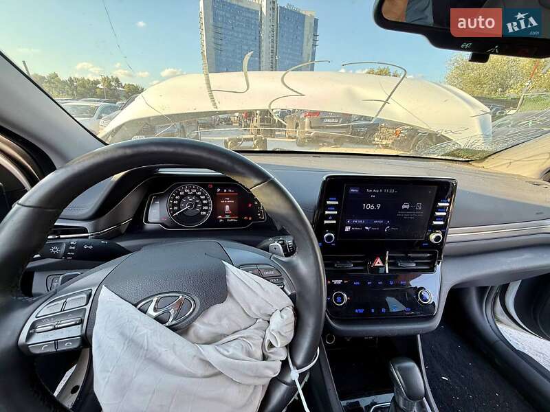 Ліфтбек Hyundai Ioniq 2021 в Києві фото 26 Ліфтбек Hyundai Ioniq 2021 в Києві