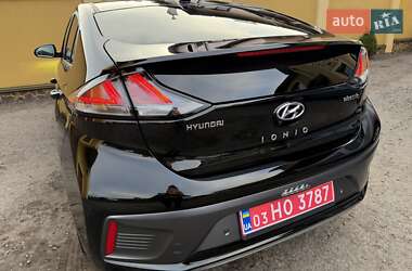 Лифтбек Hyundai Ioniq 2020 в Львове