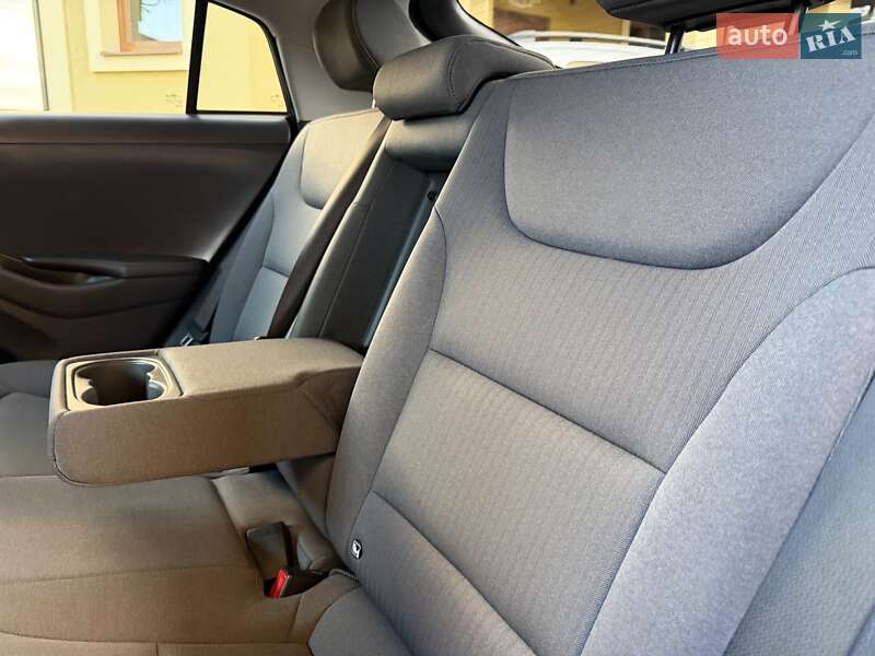 Лифтбек Hyundai Ioniq 2020 в Львове фото 62 Лифтбек Hyundai Ioniq 2020 в Львове