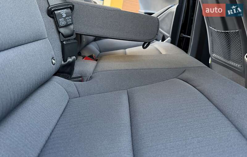 Лифтбек Hyundai Ioniq 2020 в Львове фото 73 Лифтбек Hyundai Ioniq 2020 в Львове