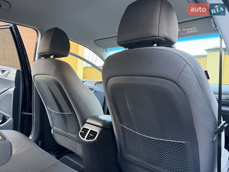 Лифтбек Hyundai Ioniq 2020 в Львове фото 74 Лифтбек Hyundai Ioniq 2020 в Львове