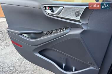 Лифтбек Hyundai Ioniq 2020 в Львове