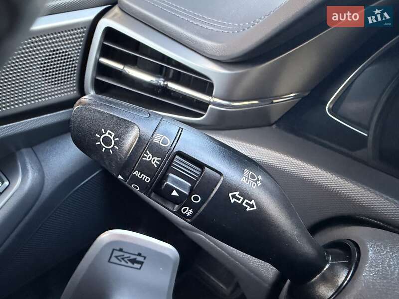 Лифтбек Hyundai Ioniq 2020 в Львове фото 97 Лифтбек Hyundai Ioniq 2020 в Львове