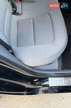 Лифтбек Hyundai Ioniq 2020 в Львове