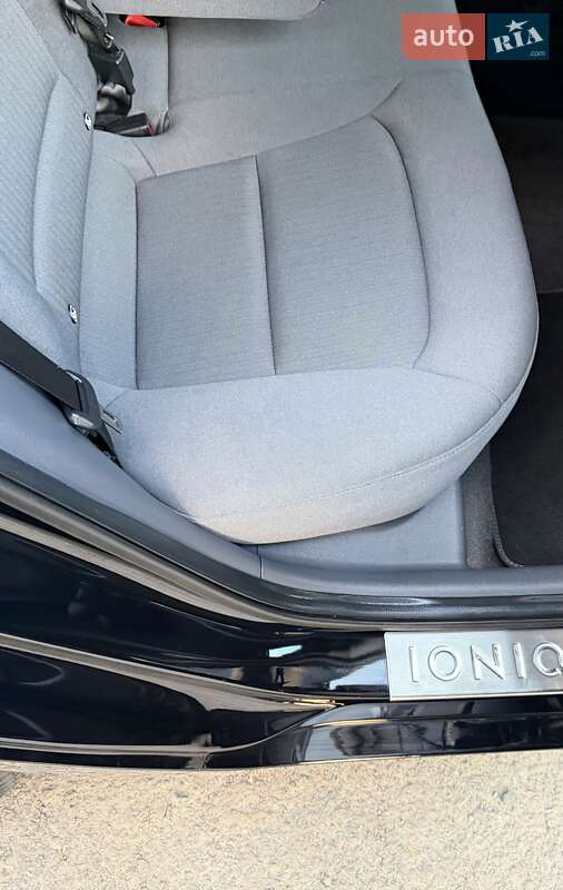 Лифтбек Hyundai Ioniq 2020 в Львове фото 153 Лифтбек Hyundai Ioniq 2020 в Львове