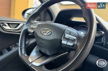 Лифтбек Hyundai Ioniq 2020 в Львове