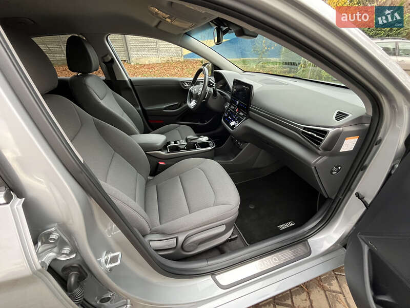 Лифтбек Hyundai Ioniq 2020 в Луцке