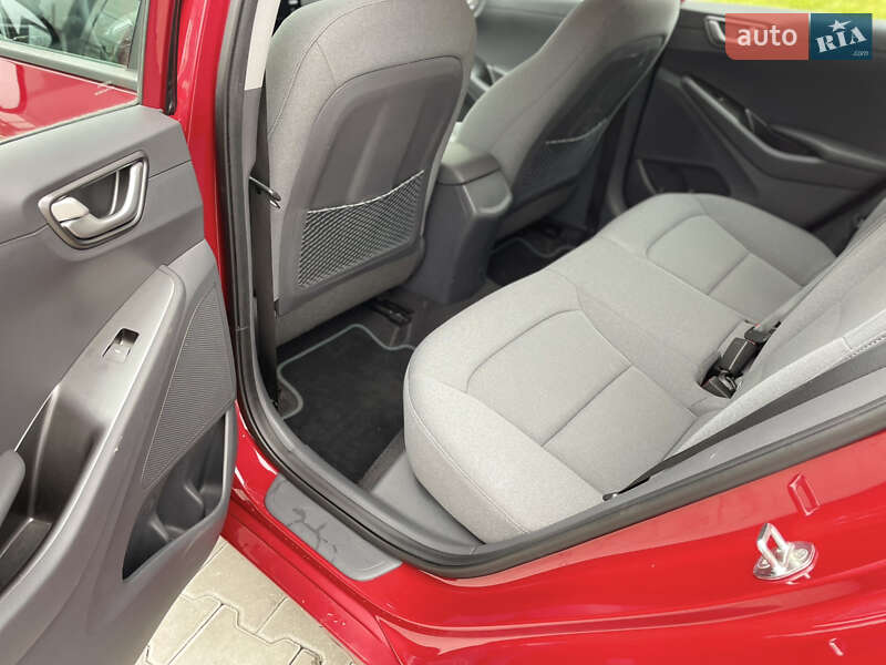 Лифтбек Hyundai Ioniq 2022 в Кропивницком фото 13 Лифтбек Hyundai Ioniq 2022 в Кропивницком