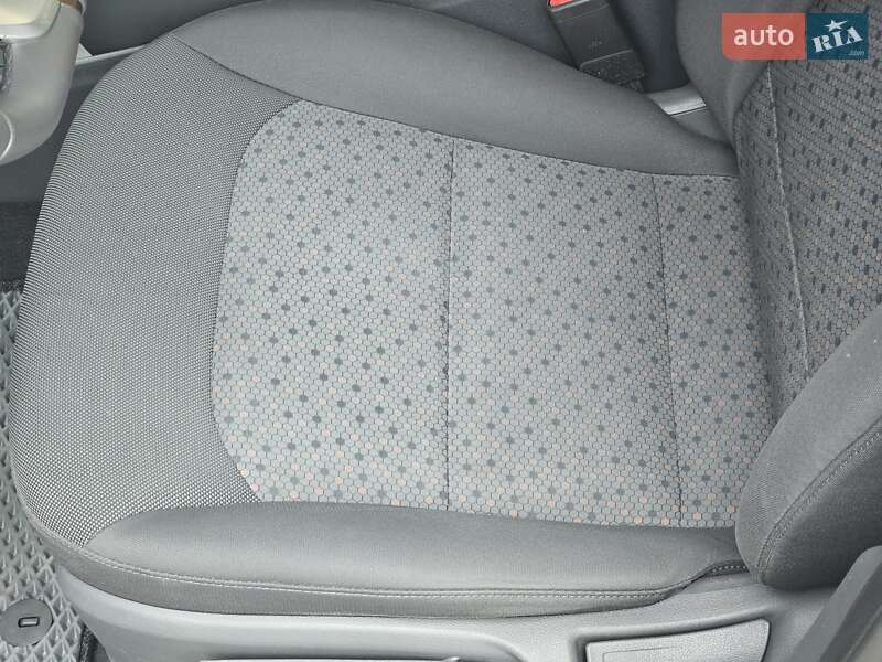 Лифтбек Hyundai Ioniq 2019 в Киеве