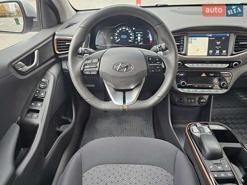 Лифтбек Hyundai Ioniq 2019 в Киеве