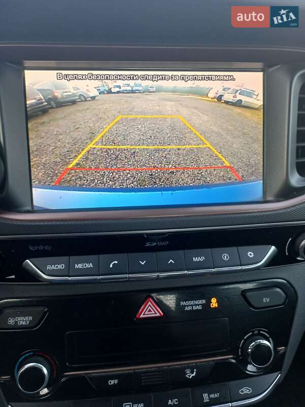 Хетчбек Hyundai Ioniq 2017 в Шептицькому