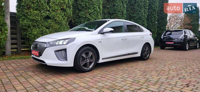 Лифтбек Hyundai Ioniq 2020 в Ровно