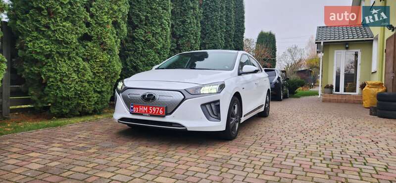Лифтбек Hyundai Ioniq 2020 в Ровно