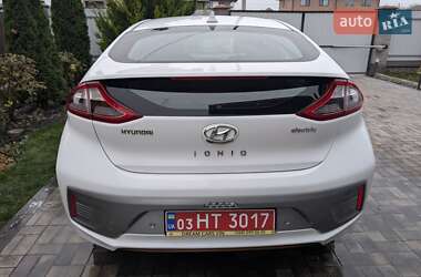 Хетчбек Hyundai Ioniq 2016 в Вінниці