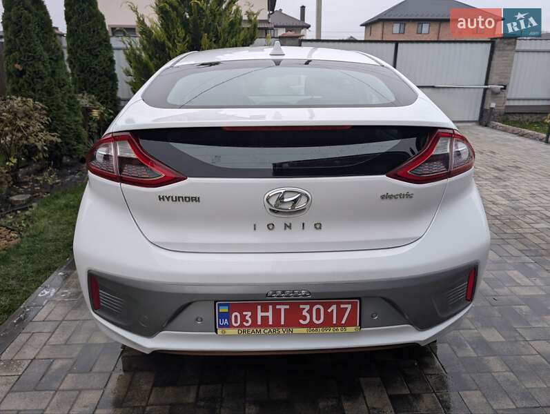 Хэтчбек Hyundai Ioniq 2016 в Виннице фото 7 Хэтчбек Hyundai Ioniq 2016 в Виннице