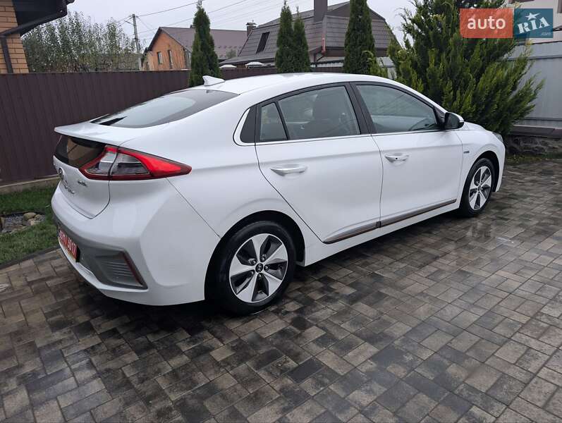 Хэтчбек Hyundai Ioniq 2016 в Виннице фото 4 Хэтчбек Hyundai Ioniq 2016 в Виннице