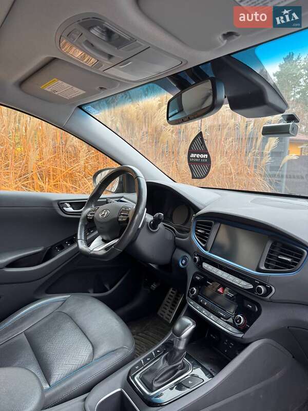 Хэтчбек Hyundai Ioniq 2018 в Киеве фото 4 Хэтчбек Hyundai Ioniq 2018 в Киеве