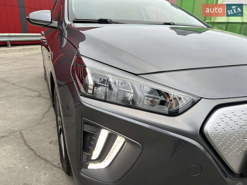 Лифтбек Hyundai Ioniq 2019 в Киеве фото 8 Лифтбек Hyundai Ioniq 2019 в Киеве