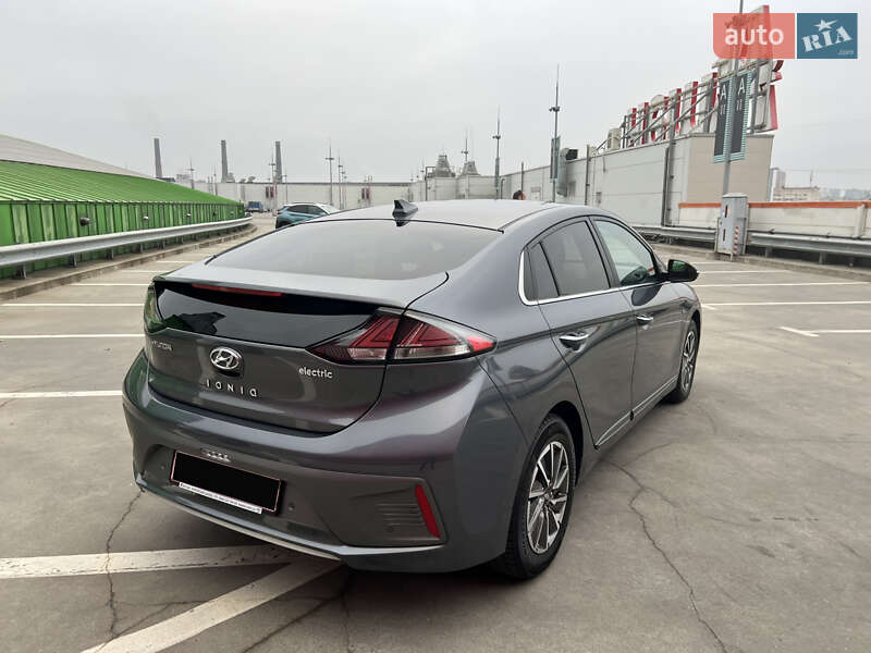 Лифтбек Hyundai Ioniq 2019 в Киеве фото 11 Лифтбек Hyundai Ioniq 2019 в Киеве