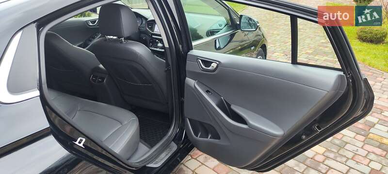 Хэтчбек Hyundai Ioniq 2018 в Городке