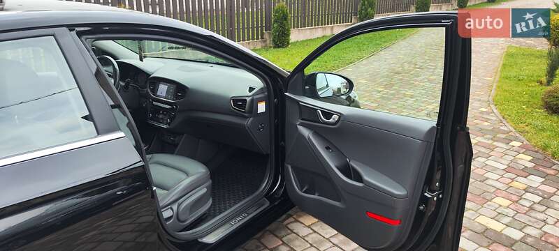 Хэтчбек Hyundai Ioniq 2018 в Городке