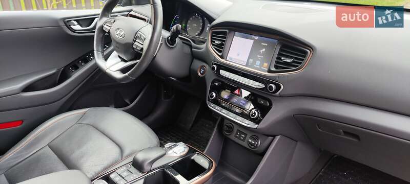 Хэтчбек Hyundai Ioniq 2018 в Городке
