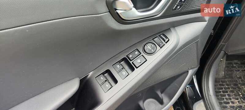 Хэтчбек Hyundai Ioniq 2018 в Городке