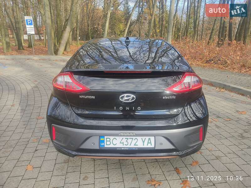 Хэтчбек Hyundai Ioniq 2016 в Львове