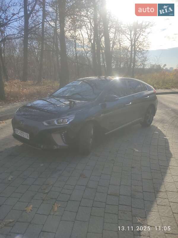 Хэтчбек Hyundai Ioniq 2016 в Львове