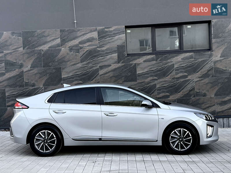 Лифтбек Hyundai Ioniq 2020 в Тернополе фото 8 Лифтбек Hyundai Ioniq 2020 в Тернополе