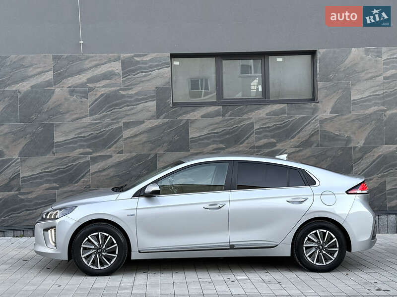 Лифтбек Hyundai Ioniq 2020 в Тернополе фото 20 Лифтбек Hyundai Ioniq 2020 в Тернополе