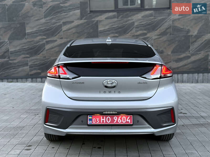 Лифтбек Hyundai Ioniq 2020 в Тернополе фото 27 Лифтбек Hyundai Ioniq 2020 в Тернополе