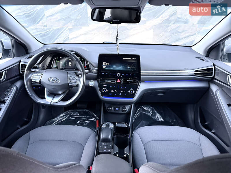 Лифтбек Hyundai Ioniq 2020 в Тернополе фото 34 Лифтбек Hyundai Ioniq 2020 в Тернополе