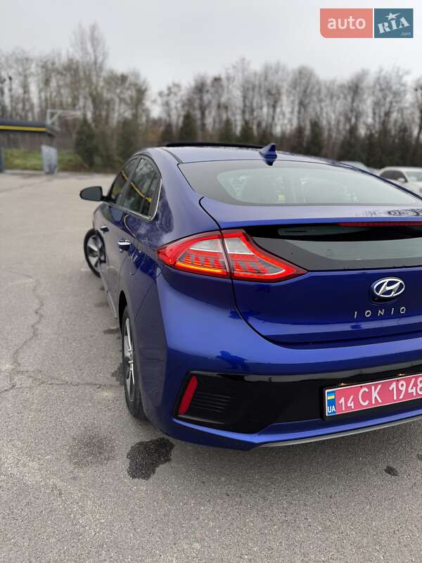 Лифтбек Hyundai Ioniq 2019 в Львове