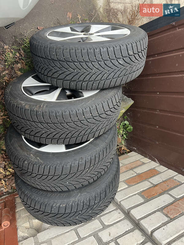 Лифтбек Hyundai Ioniq 2017 в Луцке