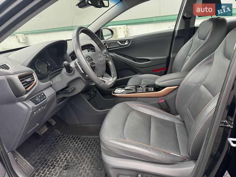 Хетчбек Hyundai Ioniq 2017 в Вінниці фото 2 Хетчбек Hyundai Ioniq 2017 в Вінниці