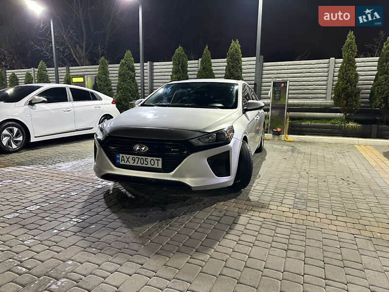 Хэтчбек Hyundai Ioniq 2017 в Харькове