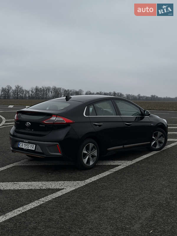 Хетчбек Hyundai Ioniq 2018 в Черкасах