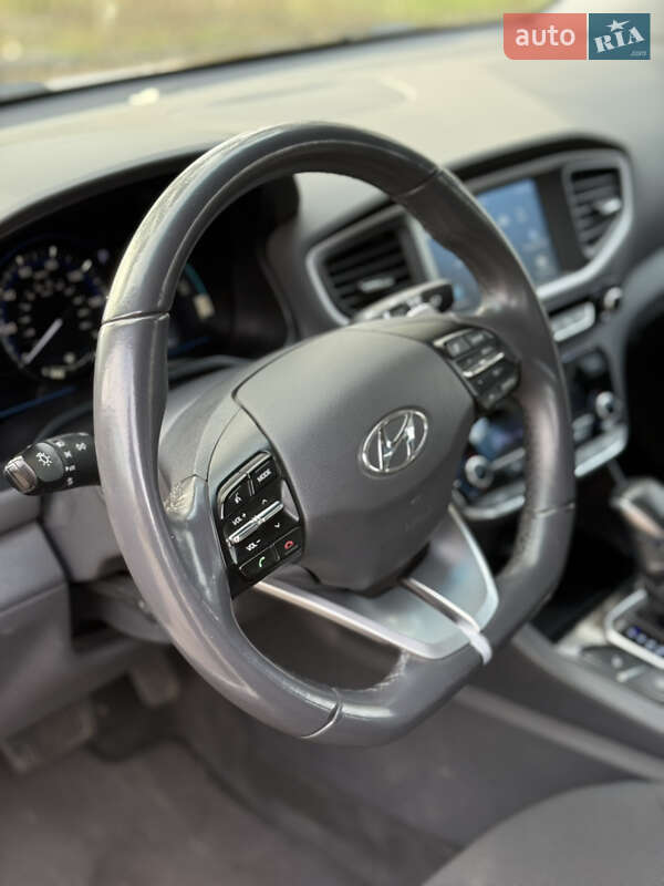 Хэтчбек Hyundai Ioniq 2019 в Днепре