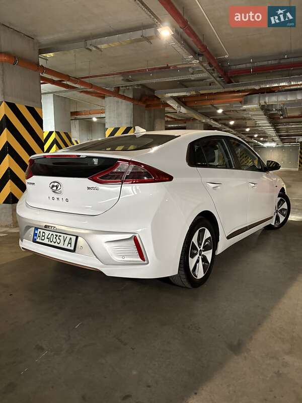 Хэтчбек Hyundai Ioniq 2018 в Виннице фото 6 Хэтчбек Hyundai Ioniq 2018 в Виннице