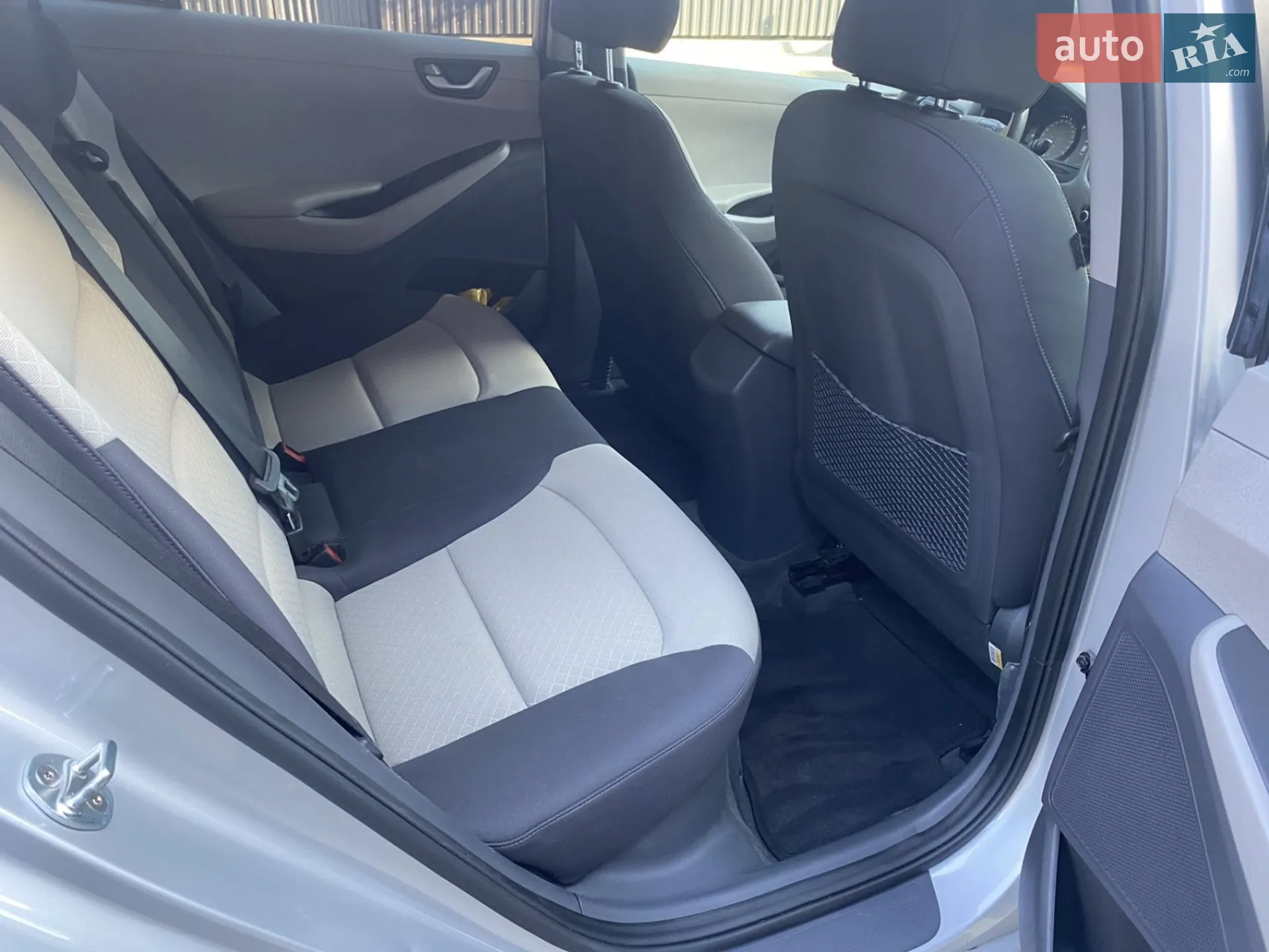 2017 Hyundai IONIQ - мініатюра 15