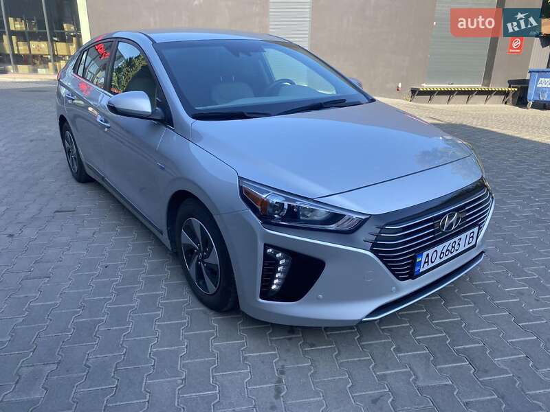 Хэтчбек Hyundai Ioniq 2017 в Ужгороде