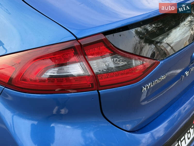Хэтчбек Hyundai Ioniq 2017 в Одессе