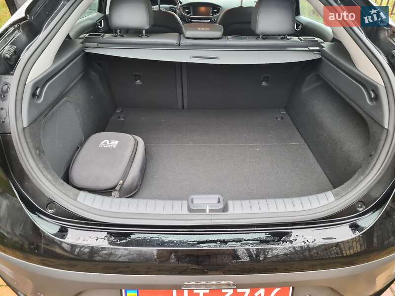 Лифтбек Hyundai Ioniq 2019 в Виннице