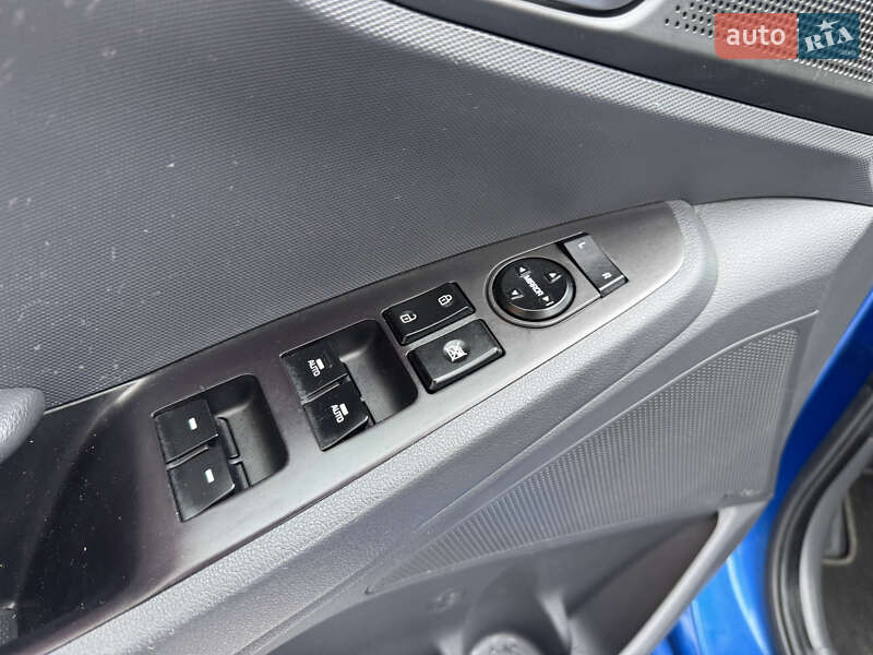 Хэтчбек Hyundai Ioniq 2017 в Ровно фото 13 Хэтчбек Hyundai Ioniq 2017 в Ровно