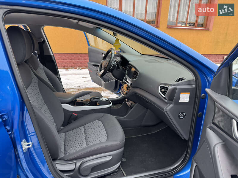 Хэтчбек Hyundai Ioniq 2017 в Ровно фото 19 Хэтчбек Hyundai Ioniq 2017 в Ровно